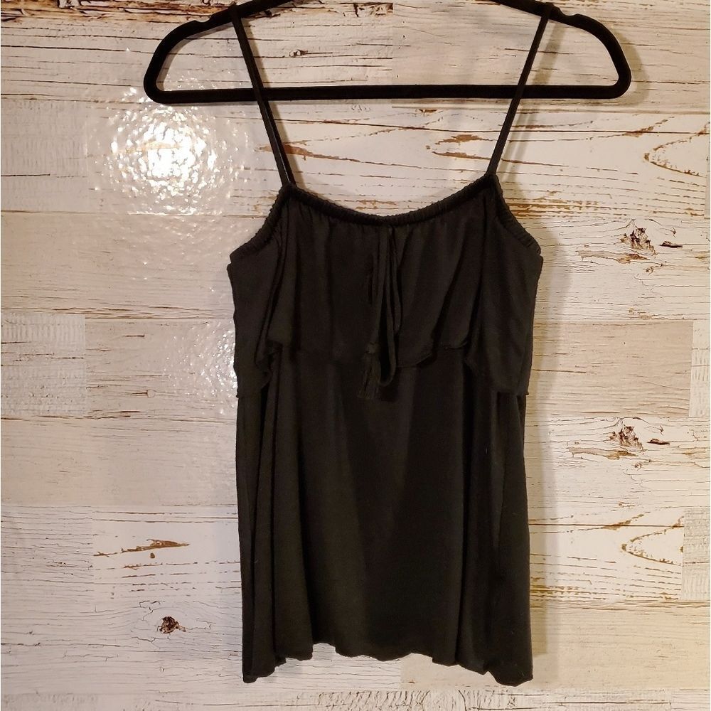 GAP comfy ruffle front tank top
